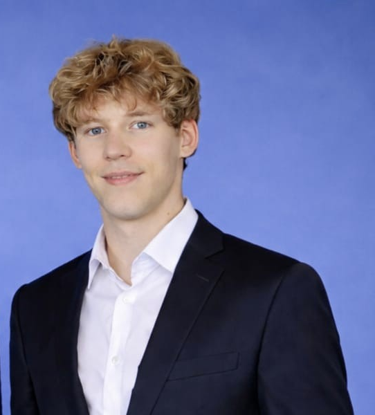 Raphael - Gründer MIRA Technikwelt Backnang, Technik-Experte für Computer und Gaming-PCs